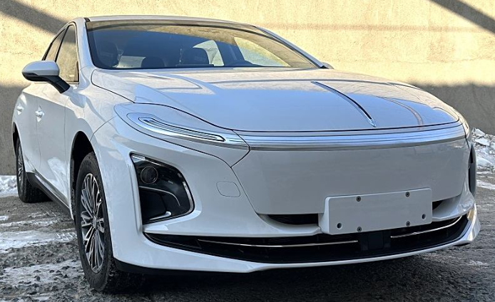 动力升级/搭110kW单电机，新款红旗E-QM5 PLUS申报图曝光！
